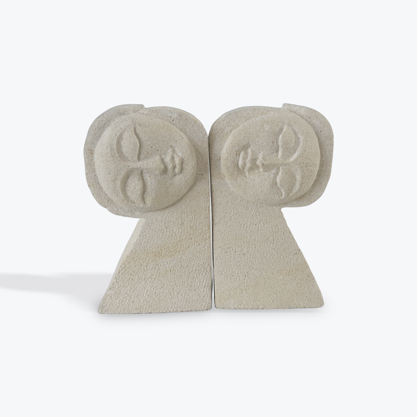 LOVERS : MALE / FEMALE STATUE DUALITY : STANDSTONE