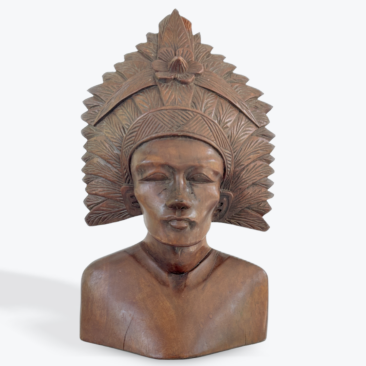 POWERFUL CARVED TRIBAL MALE BUST