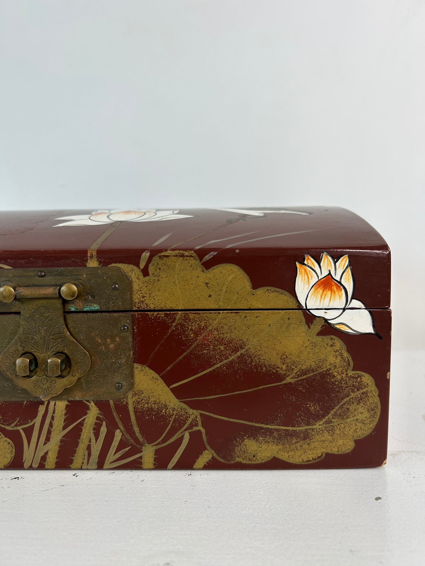 ORIENTAL WOODEN JEWELLERY BOX